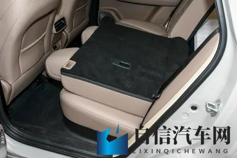 预售1398万，超长续航+四驱，带你看第三代蓝电E5 PLUS-1