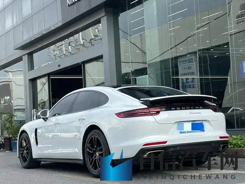 男生的困困放在女生的困困里：汽车内饰升级：打造个性座驾，体验非凡驾驶乐趣-3