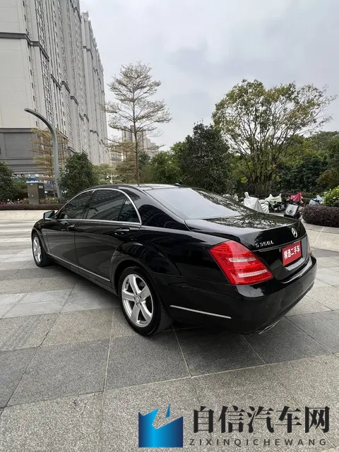 在公厕被黑人灌满jing液：智能驾驶革新，伦理挑战待解-3