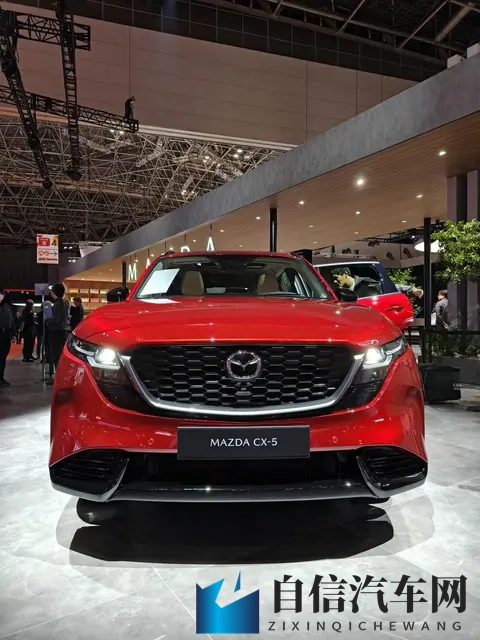 实拍新一代马自达CX-5欧版：可预见的不愁卖，但长马动作要加快-1