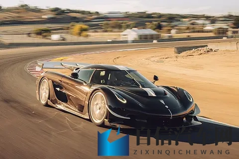 原来科尼赛克也能跑赛道，又破纪录了-3