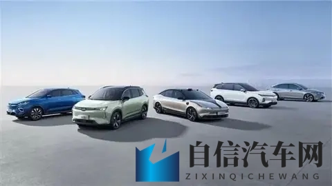 小男孩与妈妈小马拉大车：汽车力量见证家庭温情，马自达助力美好出行-1