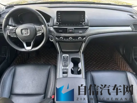 20年上牌本田雅阁混动，7万公里，10万多开回家！-2