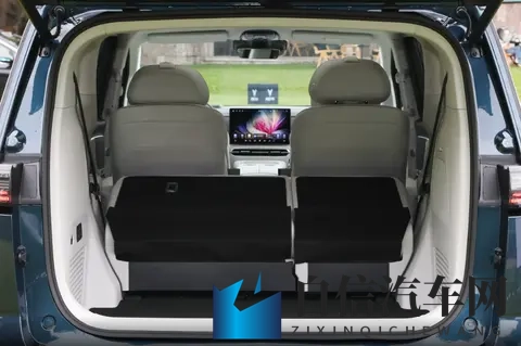 一对三胎家庭的真实选择:26款岚图梦想家PHEV-2