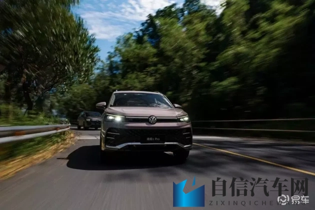 午夜体验试看120秒：未来驾乘揭秘：全新车型亮点抢先看-1