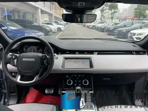 1398万，圆你豪华SUV梦——准新路虎揽胜极光-2