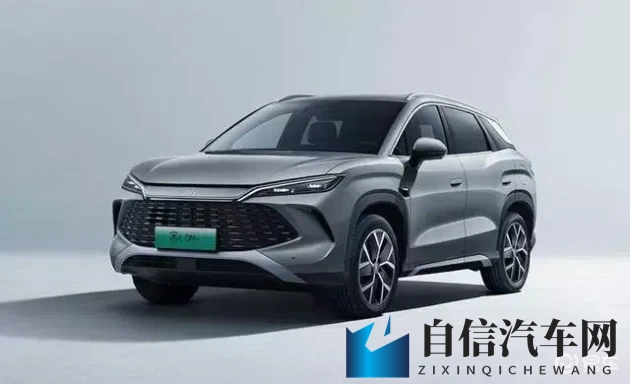 EⅤeLynLin张丽pk黑人：女神赛车手对决，速度女神力压黑人！-1