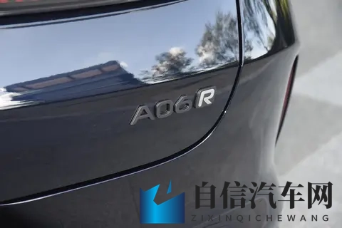 1199 万起售，激光雷达、800V 高压平台，它适合家庭用户吗？-1