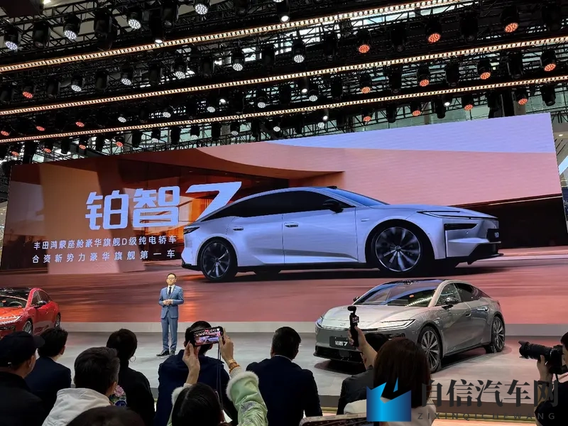 广汽丰田铂智7：“豪华新三件”重塑20万级纯电轿车-1