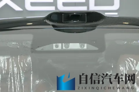 星纪元ES 2025款深度体验：1645km续航与驾驶体验的精妙平衡-3