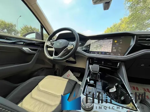 30TSI+曜黑运动套装，宜商宜家实力派——二手大众途锐-2