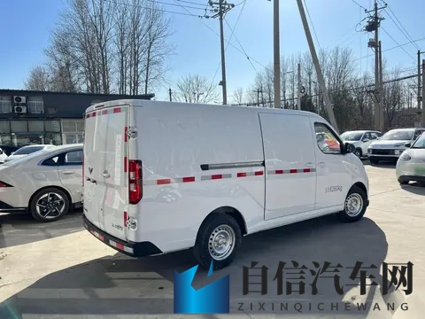 油车销量暴增!车主终究被国产新能源“教育”清醒了-2