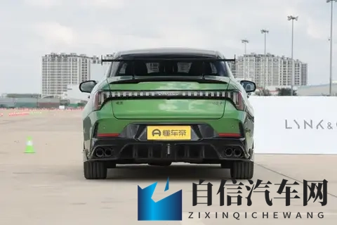 试完第三代领克03，我终于明白，为什么年轻人偏爱它-3