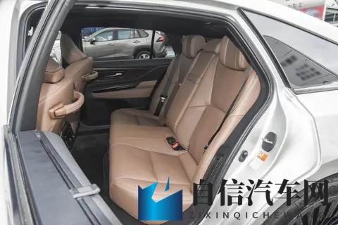 不穿衣服软件:隐藏衣物虚拟工具-1