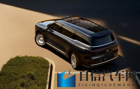 五月停亭六月丁香：五月幽亭香满径，六月丁香花影迷-3