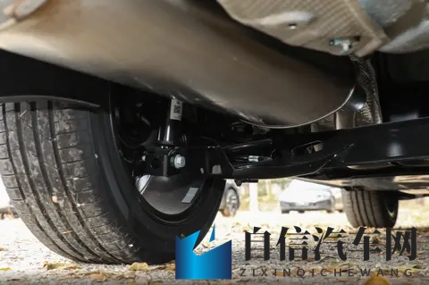 新款宝来上市，售价不变，15T动力总成保留，6个喇叭减配成了4个-2