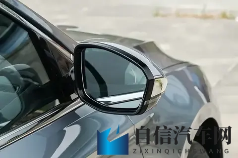 配置对标20万级？10万级燃油家轿给出了答案-3