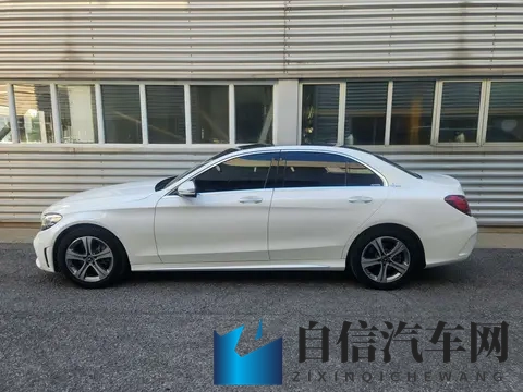 awazliktutakhaksiz的特点：未来感强车，性能智能新标杆-1