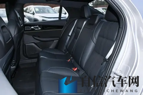 10 - 15 万选车，是不是快把你愁坏了？第三代领克 03 来救场！-2