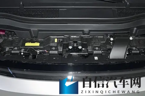 续航1602km 小鹏X9增程版与老款有何不同 各款车型配置思路分析-3