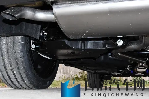 开完星越L东方曜望月版，我懂了它热销的原因-1