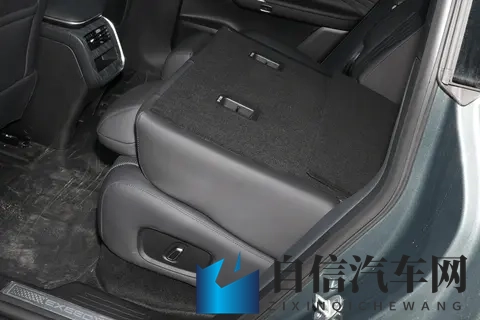 2025 款星途星纪元 ET 深度解析:20 万级价格,竟藏百万级用车体验?-1