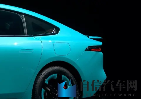 【E汽车】东风奕派eπ007+上市，限时1399万起-1