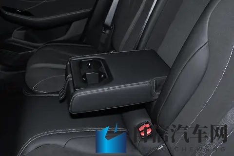 吉利星瑞全新东方曜，超多给力购车福利，实力不容小觑！-3