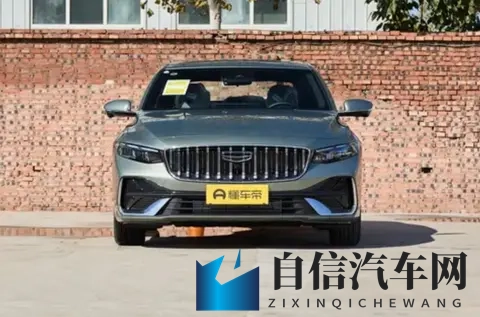 秋天买车纠结症又犯了？这台中国轿车让我重新认识豪华二字-3