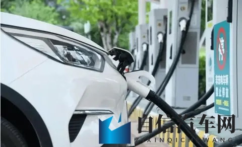 电车来势汹汹，加油站会变成“古董店”？油车：我还能再战五百年-2