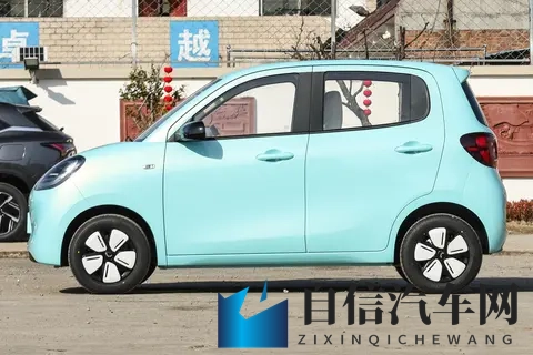 448万起，宏光MINIEV四门版怎么选？对比之后有答案了-1