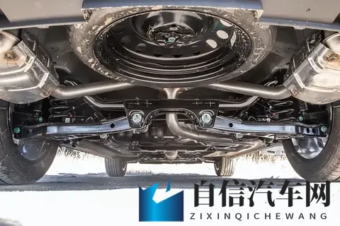 奇瑞又出新宠！15T爆184马力，这台SUV真的适合家用吗？-1