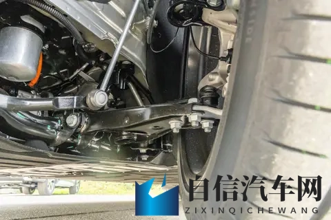 15万级轿跑新标杆：东风奕派eπ007+纯电650 Ultra+激光雷达版测评-3