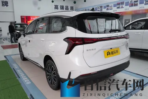 新车|售1549万元起_15T插混中型MPV,东风风行游艇PHEV上市-1