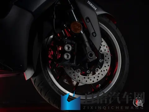 香港跛豪的儿女现状：跛豪后代转型新能源汽车，家族企业新篇章-2