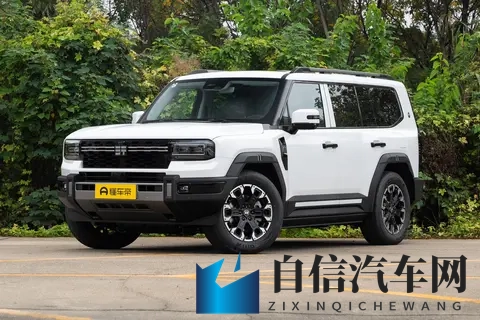 卷疯了！3299 万起的 “方盒子”，竟有劳斯莱斯音响 + 华为 ADS40-2