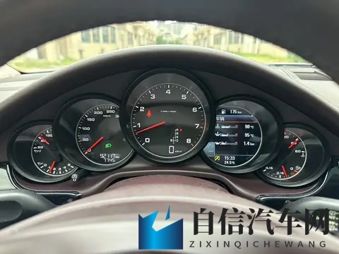 十年Panamera只要15万？体验保时捷“优雅”的入场券-3
