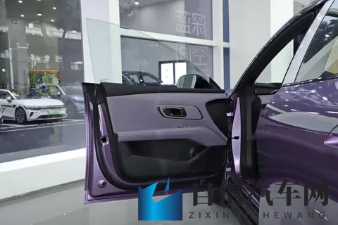 长续航+激光雷达+磁流变悬架，深蓝L06把预售价拉到1399万起-3