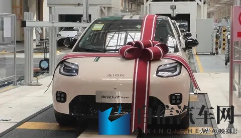 四万九新车搅动江湖，京东跨界汽车业，三巨头联姻藏隐忧-2