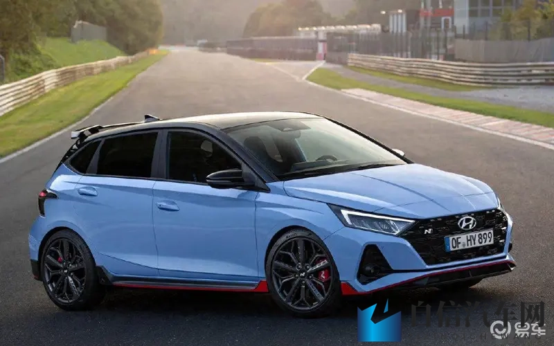 丰满少妇被猛烈进出：汽车动力新篇章：涡轮引擎与智能驾驶革新-1