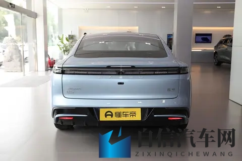 2025 款星纪元 ES：1528 万起，家用通勤与出游优选！-3