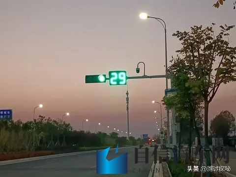 开车请注意！绿灯不走也违法，罚款200元记6分，已有大批司机中招-2