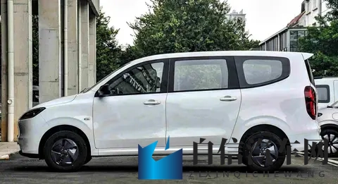 五菱又放大招?548万起的“工具车之王”来了!-1