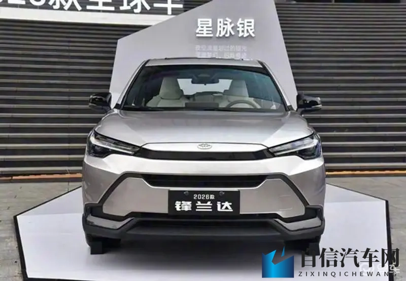 邪恶火影纲手全彩无翼乌：火影纲手邪恶形象，全彩插画乌黑翅膀-1