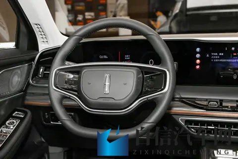 林肯Z配置差异化分析，混动、纯燃油具体该怎么选？-1