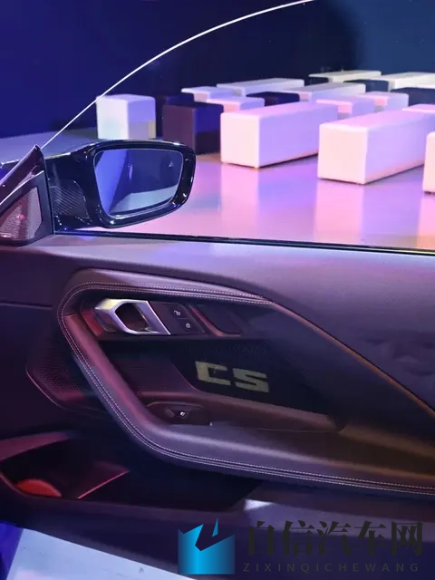 色综合色：汽车色彩搭配：打造个性化座驾的艺术秘诀-1