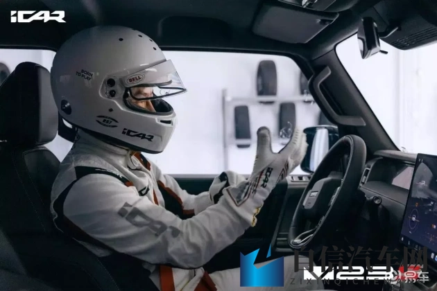 用刷子刷英语老师脚底心:刷子科技创新,汽车清洁焕新颜-2