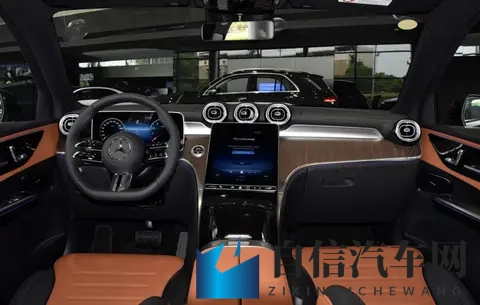 全新奔驰GLC长轴距3998万起，燃油版配置更新-1