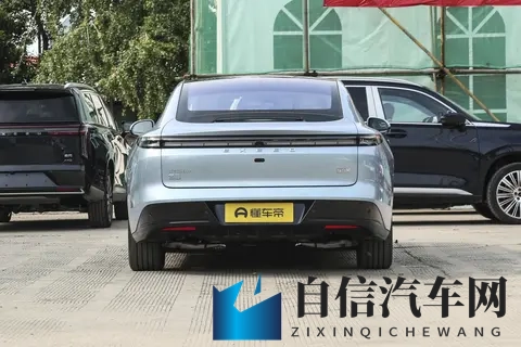 15 万级中大型车新选择 2025 款星纪元 ES 增程版 Plus 实用体验-1