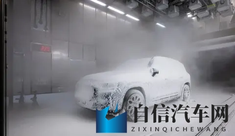 全新一代奔驰GLB下月首发，全新内饰也很有看点-2